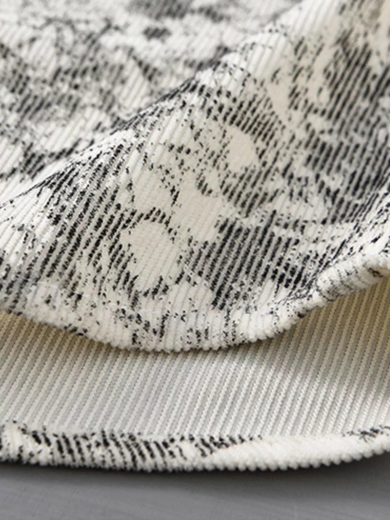 Men's Abstract Pattern Long Sleeve Shirt