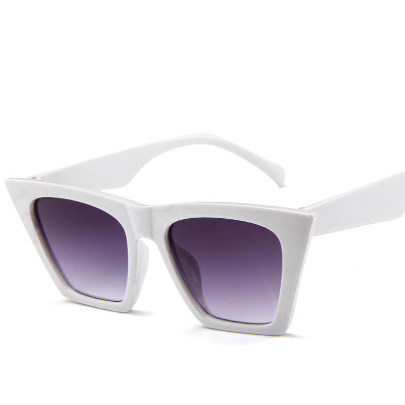 Women's Retro Style Sunglasses