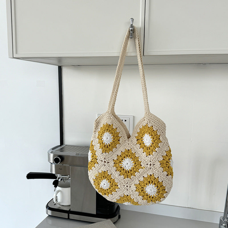 Woven Flower Women's Shoulder Bag